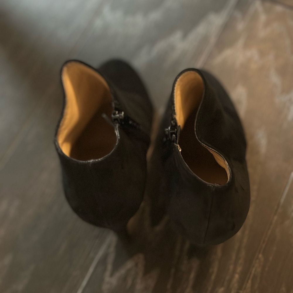 Elegant Black Women's Ankle Boots - Picture 4 of 6